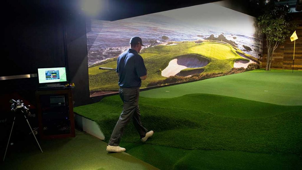 Indoor putting for simulator golf by NextLinks