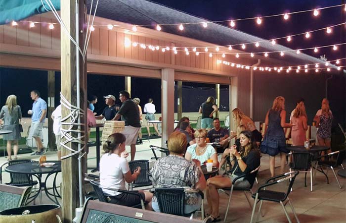 Putters Pub patio medina OH