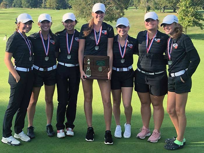 2019 Green Girls Golf Team, Districts