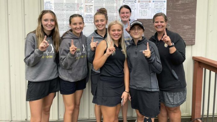 2021 Col Crawford Girls Golf Team