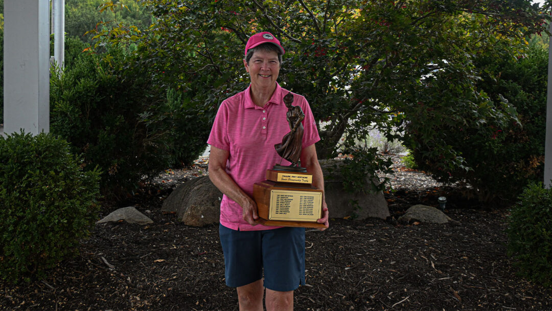 Lynn Thompson WOSGA Senior Trophy Hold
