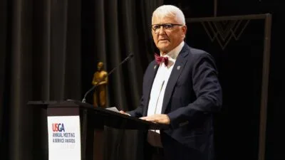 Jerry Lemieux accepts the 2026 Joe Dey Award